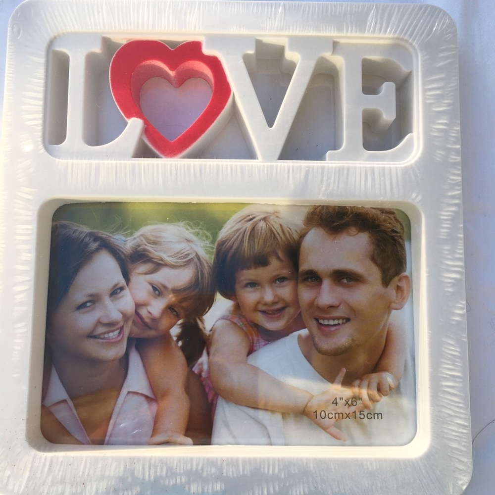 Picture Frame Love Holds 4 x 8 picture!!